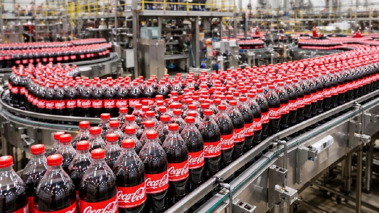Coca-Cola 80 yıllık içeceğine son veriyor