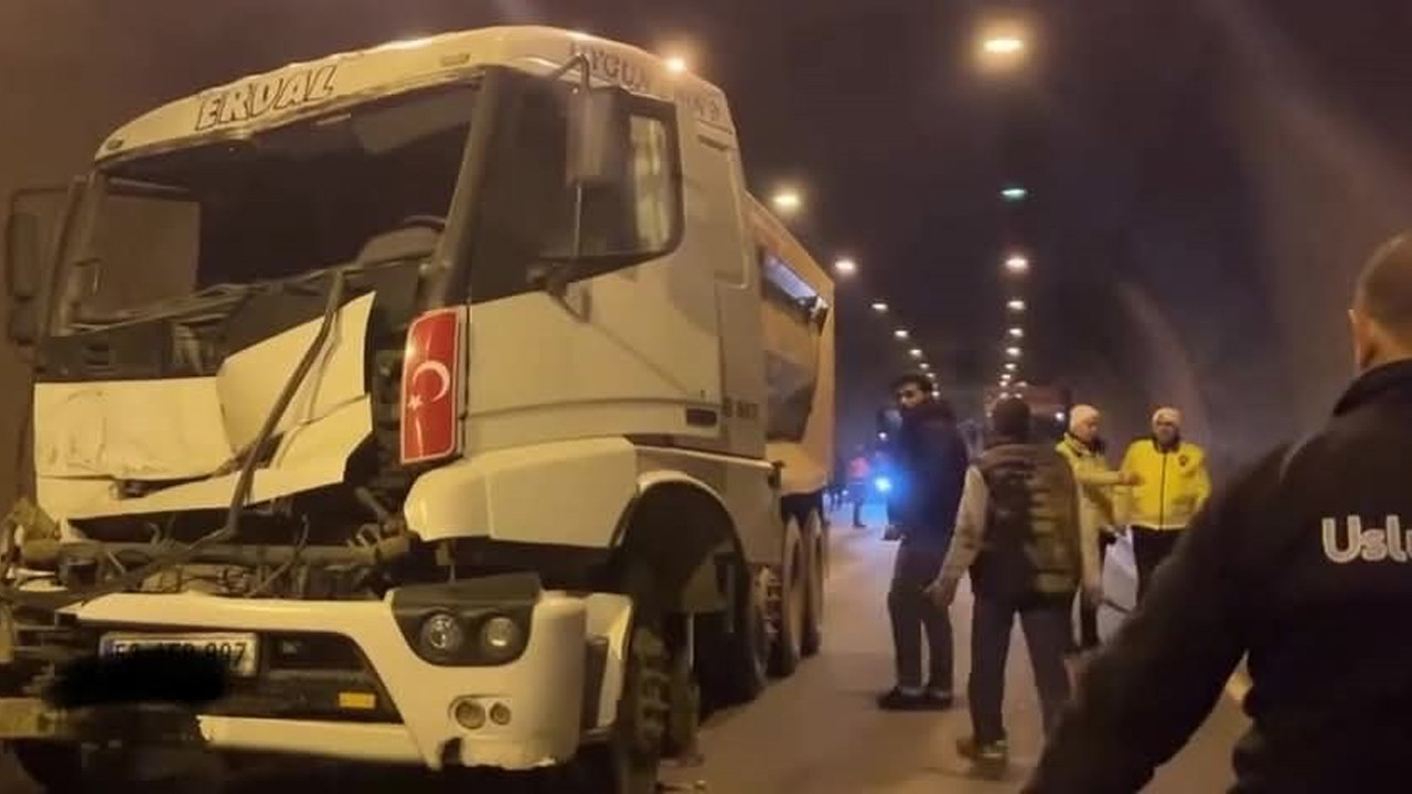 Ordu’da tünel içinde freni tutmayan kamyon trafiği felç etti