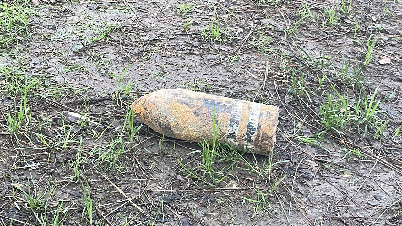 Piknik yaparken top mermisi buldu, müzeye teslim etti