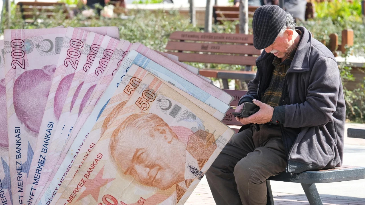 SSK ve Bağ-Kur emeklisine ortak zam formulü masada: En düşük emekli maaşı tarih oluyor