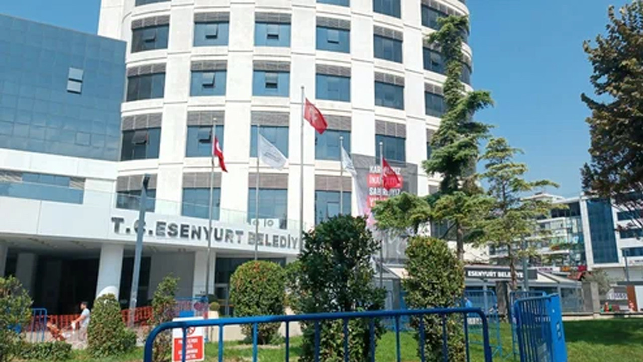 Ahmet Özer'den çarpıcı savunma: İhaleyi ben değil, kayyum yaptı