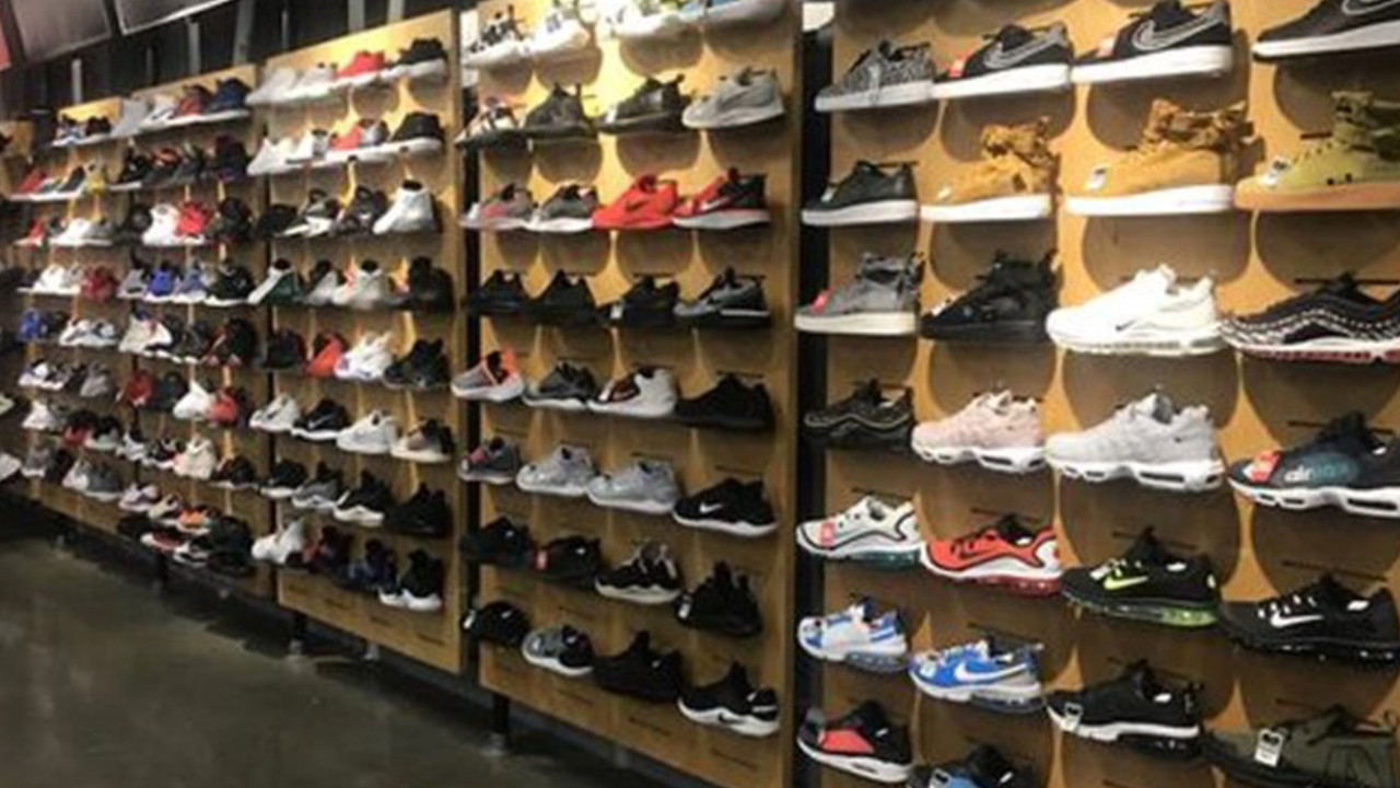 Ayakkabı devi iflas etti: Pavers'in 160’tan fazla mağazası vardı