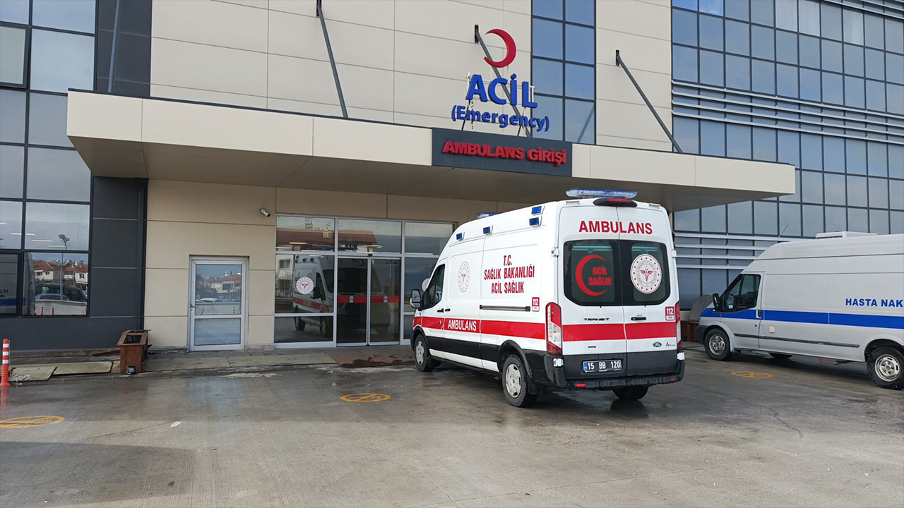 Burdur'da mermer fabrikasında meydana gelen kazada 5 işçi yaralandı