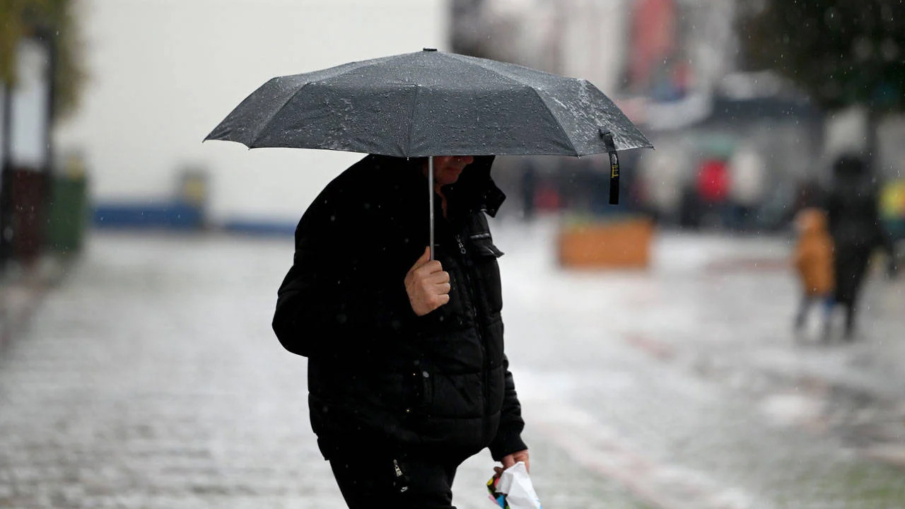 Meteoroloji’den 13 şehre sarı kodlu uyarı: Yağış ve rüzgar kuvvetli vuracak