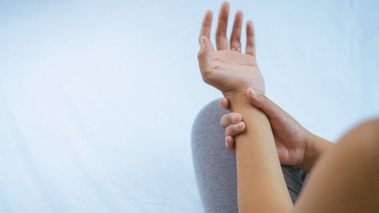 Parkinson’da vücudunuzun verdiği 5 gizli sinyal