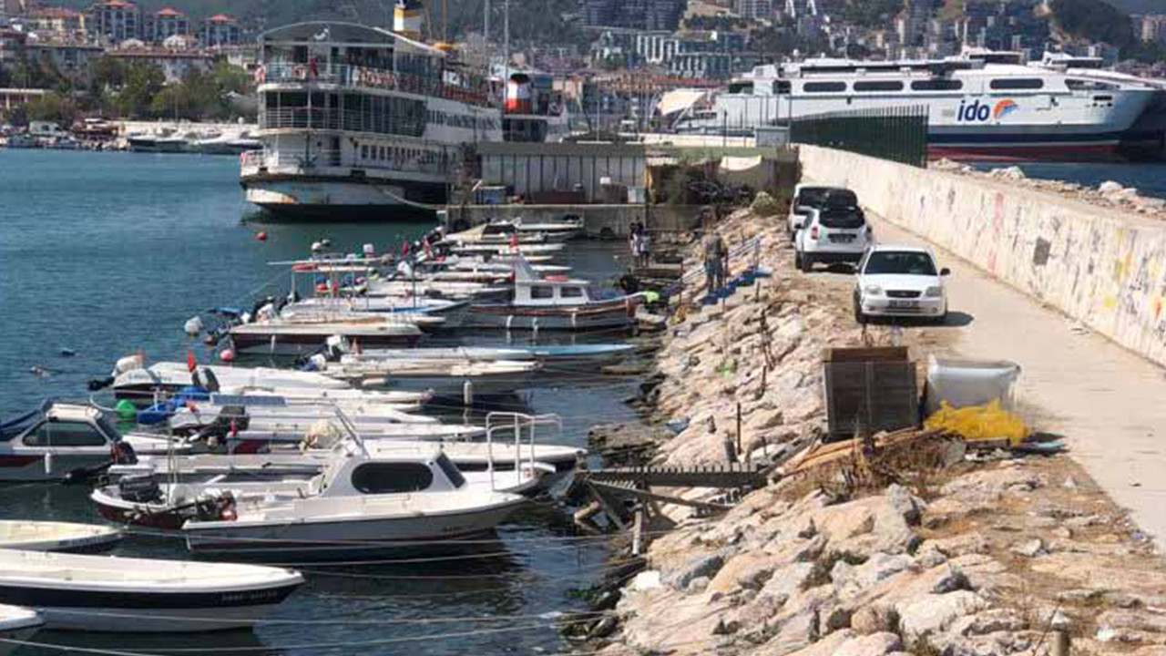 5 yaşındaki oğlu ile denize atladı: Çocuk boğuldu, anne kurtuldu