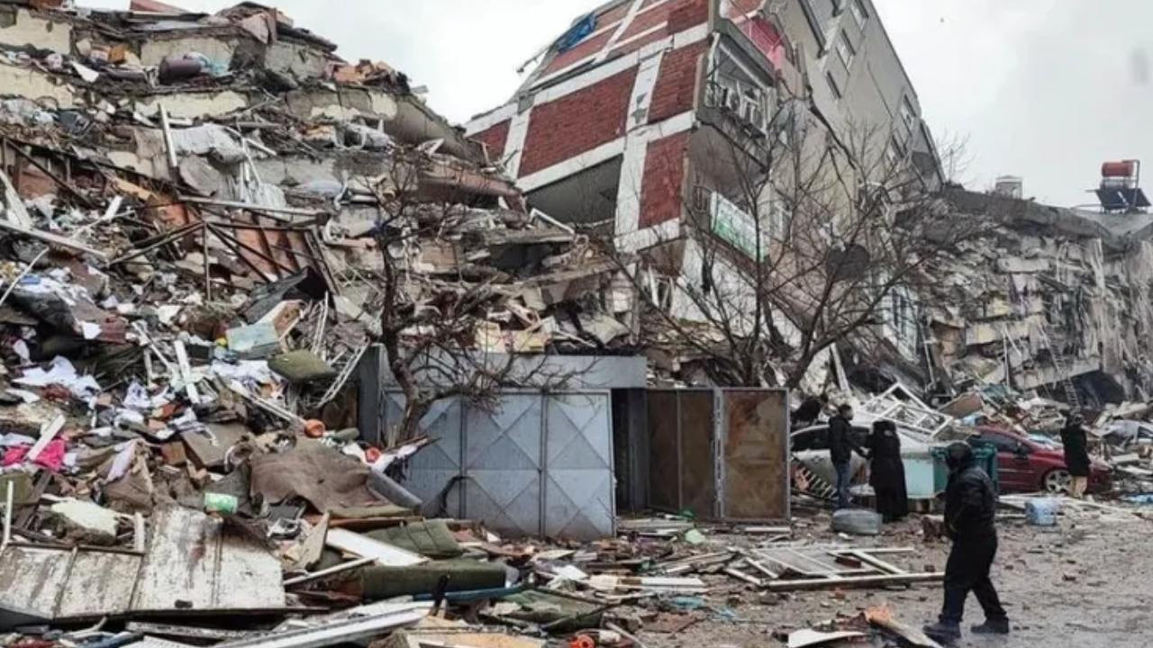 6 Şubat’ta 9 kişiye mezar olmuştu: Uğur Apartmanı dosyası 4 ay boyunca gönderilmemiş