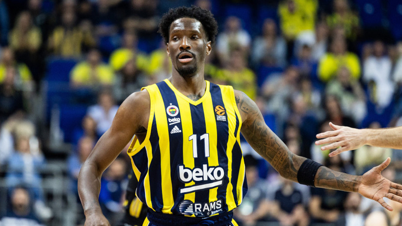 Fenerbahçe, Nigel Hayes-Davis ile ilgili kararını verdi
