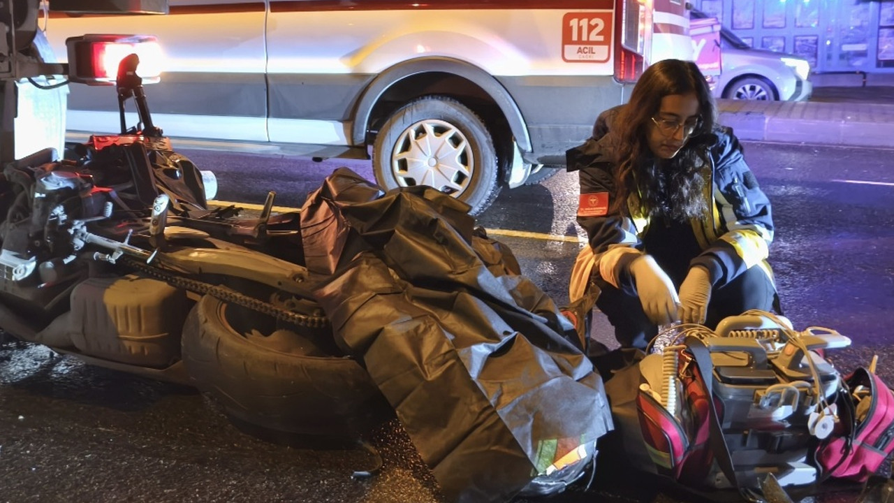 Motosikletli sürücü süpürge aracına çarptı: Kuşadası’nda korkunç son