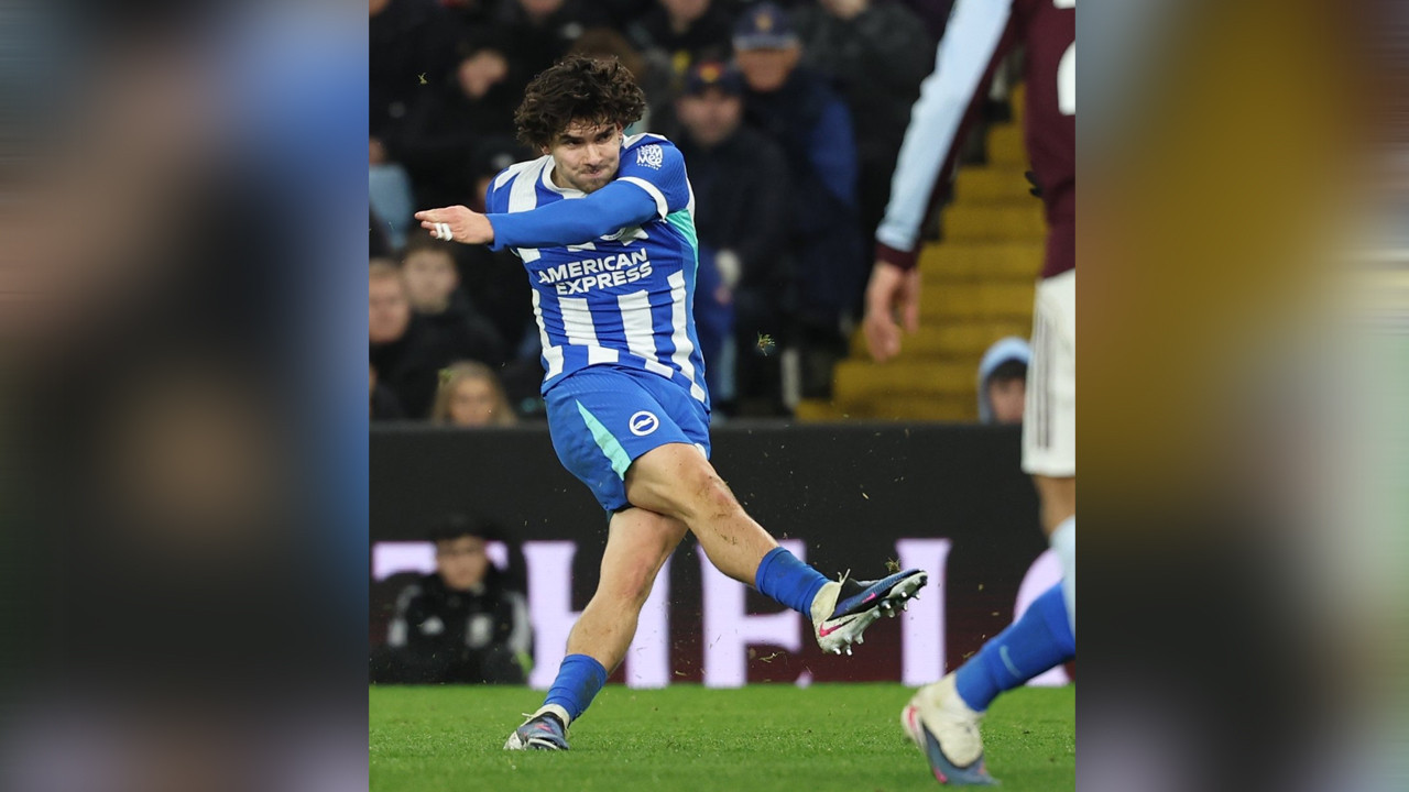 İngiltere'de gecenin yıldızı Ferdi: Milli yıldız Brighton taraftarlarını mest etti