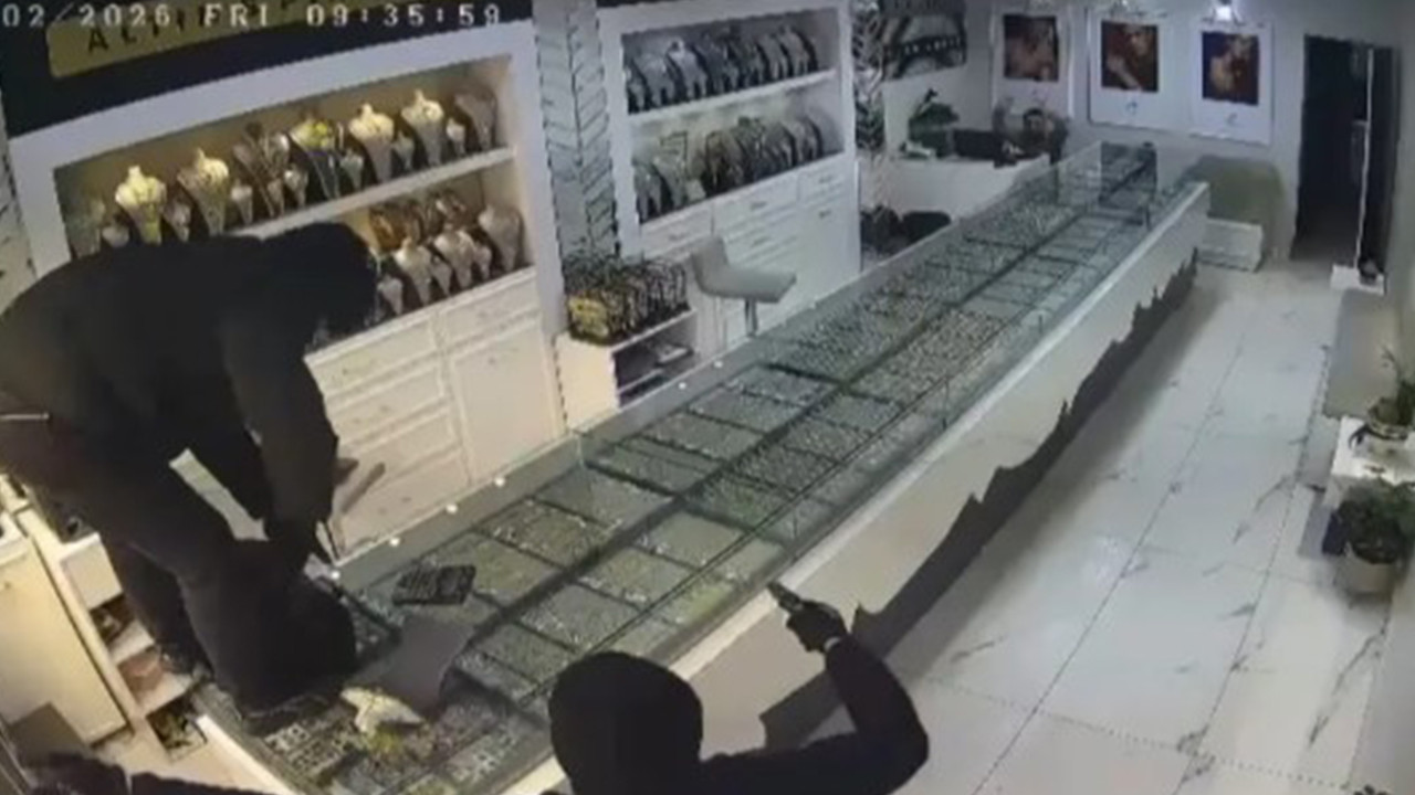 Silahlı kuyumcu soygunu