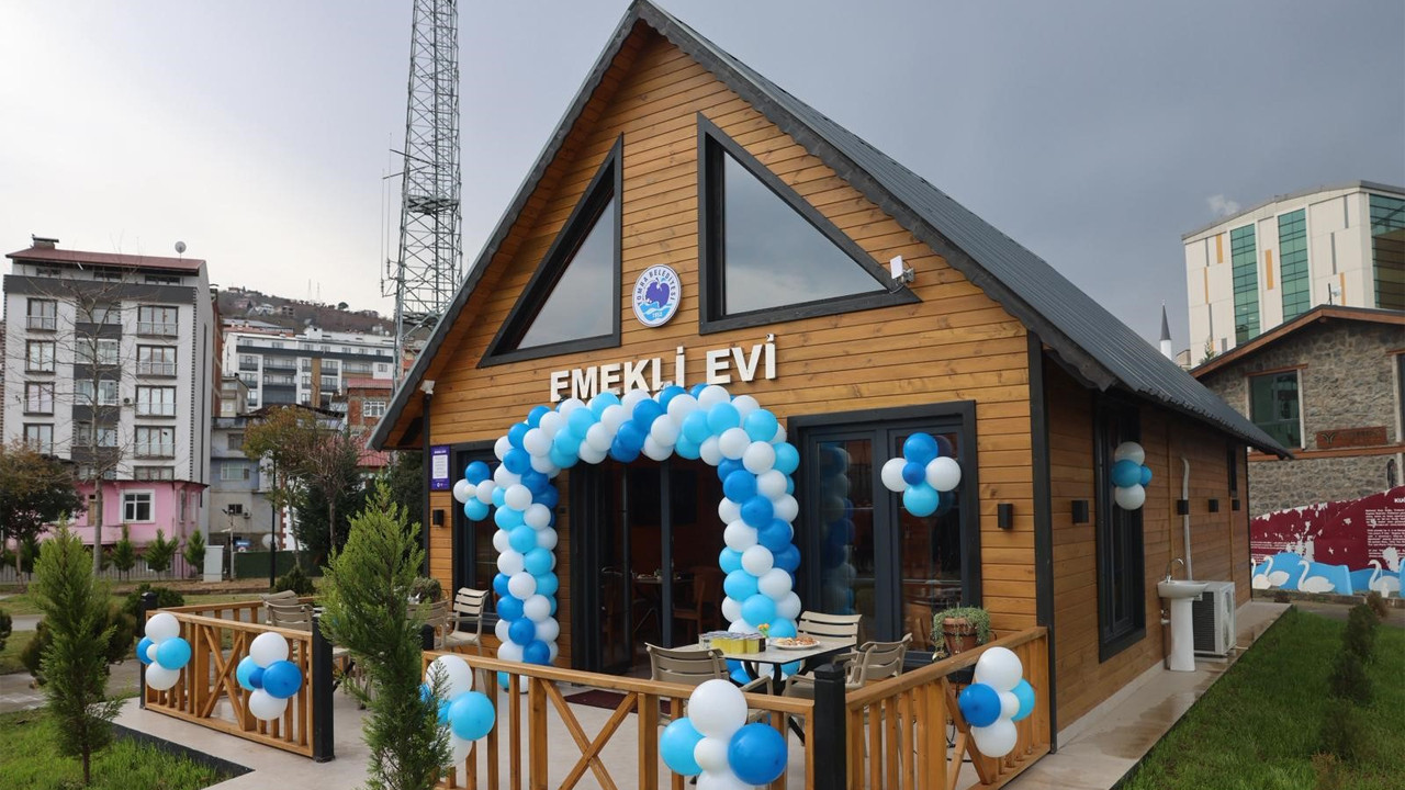 Yomra Belediyesi Emekli Evi hizmete açıldı!