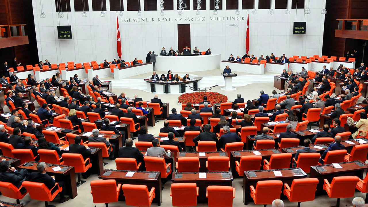 '10-50 bin lira arasında vergi harcı alınacak' CHP AYM’ye başvurdu