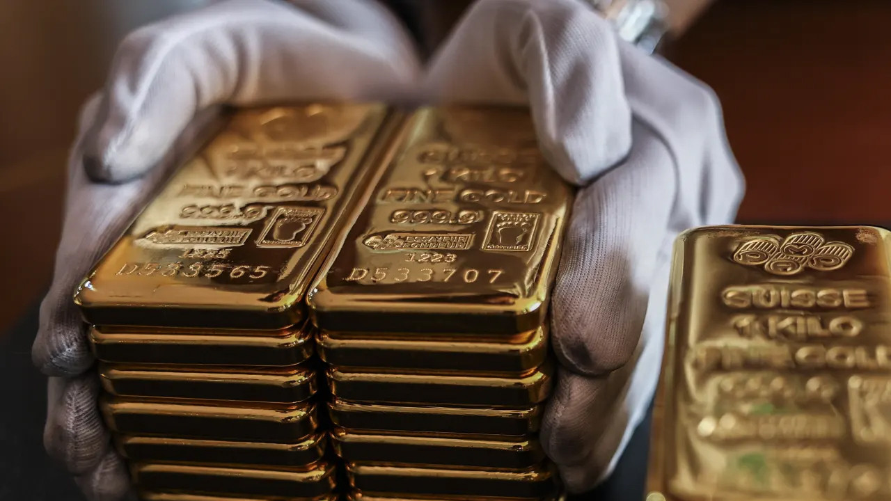 Altın 7 bin liranın üstünde tutunuyor: Piyasalar yükseliş arayışında