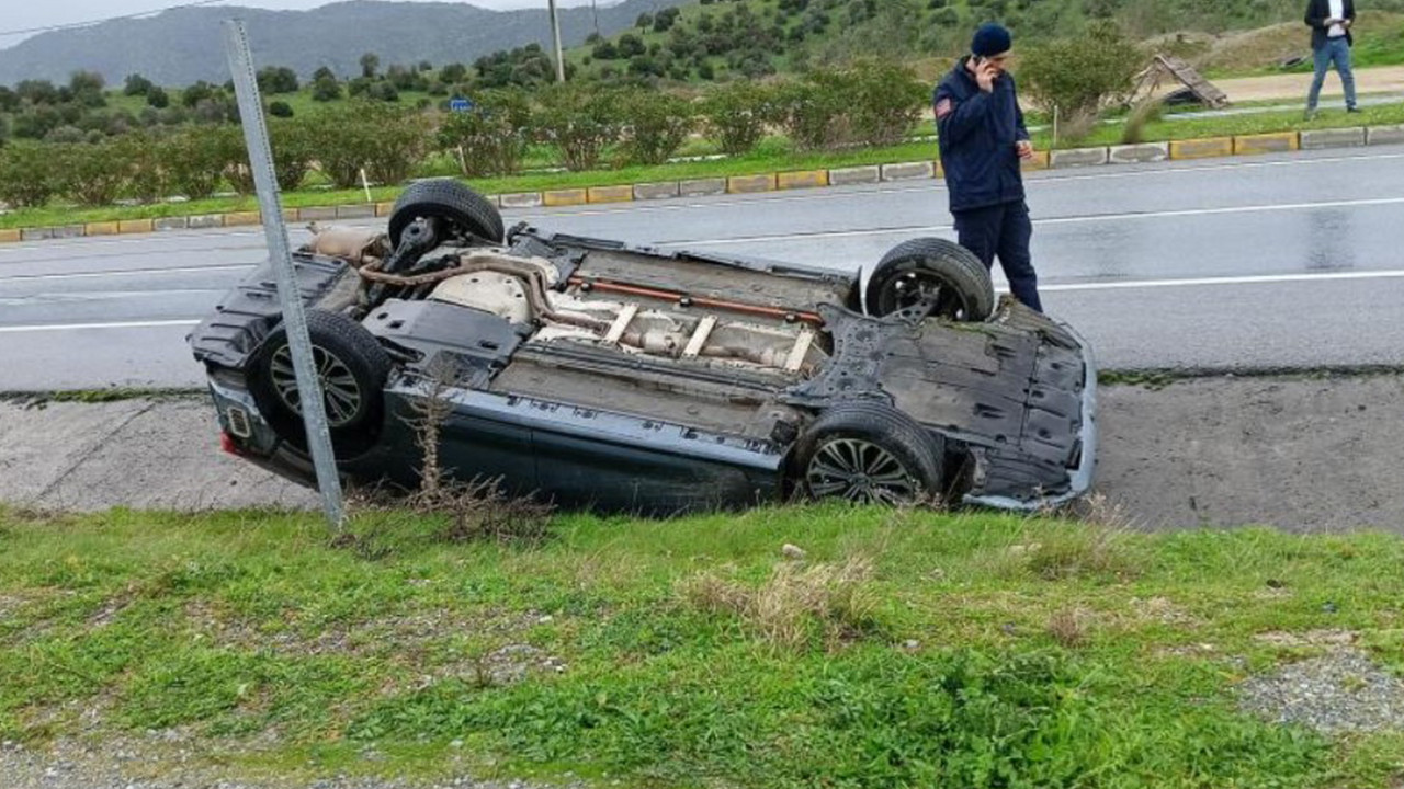 Otomobil ters döndü: 1 yaralı var