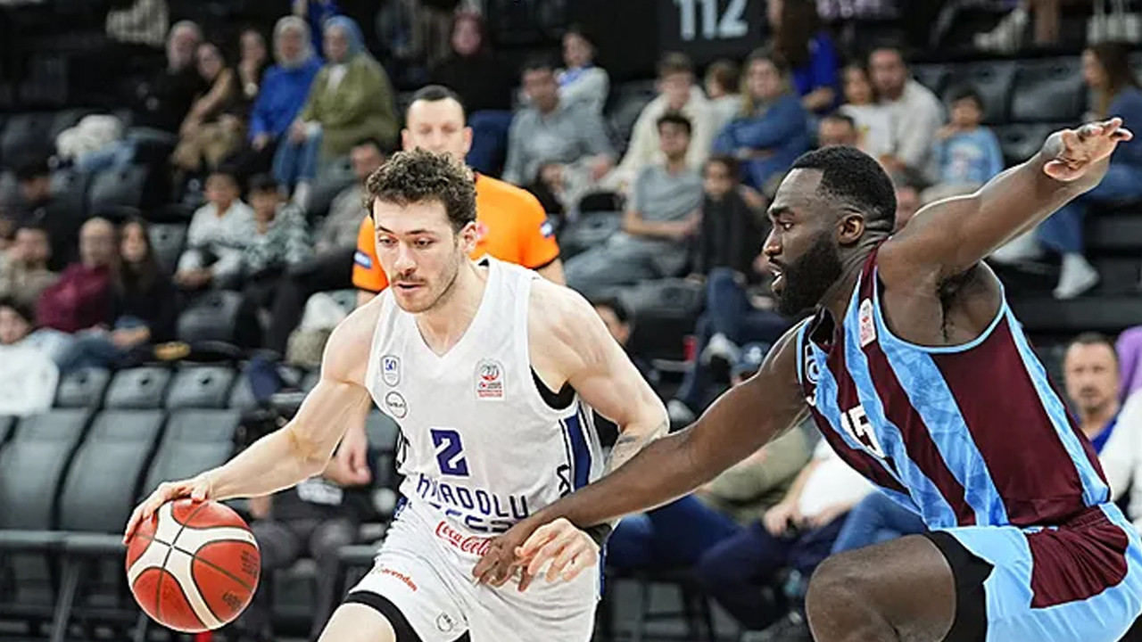 Anadolu Efes, çıkışını sürdürdü: Trabzonspor'a 'Dur' dedi