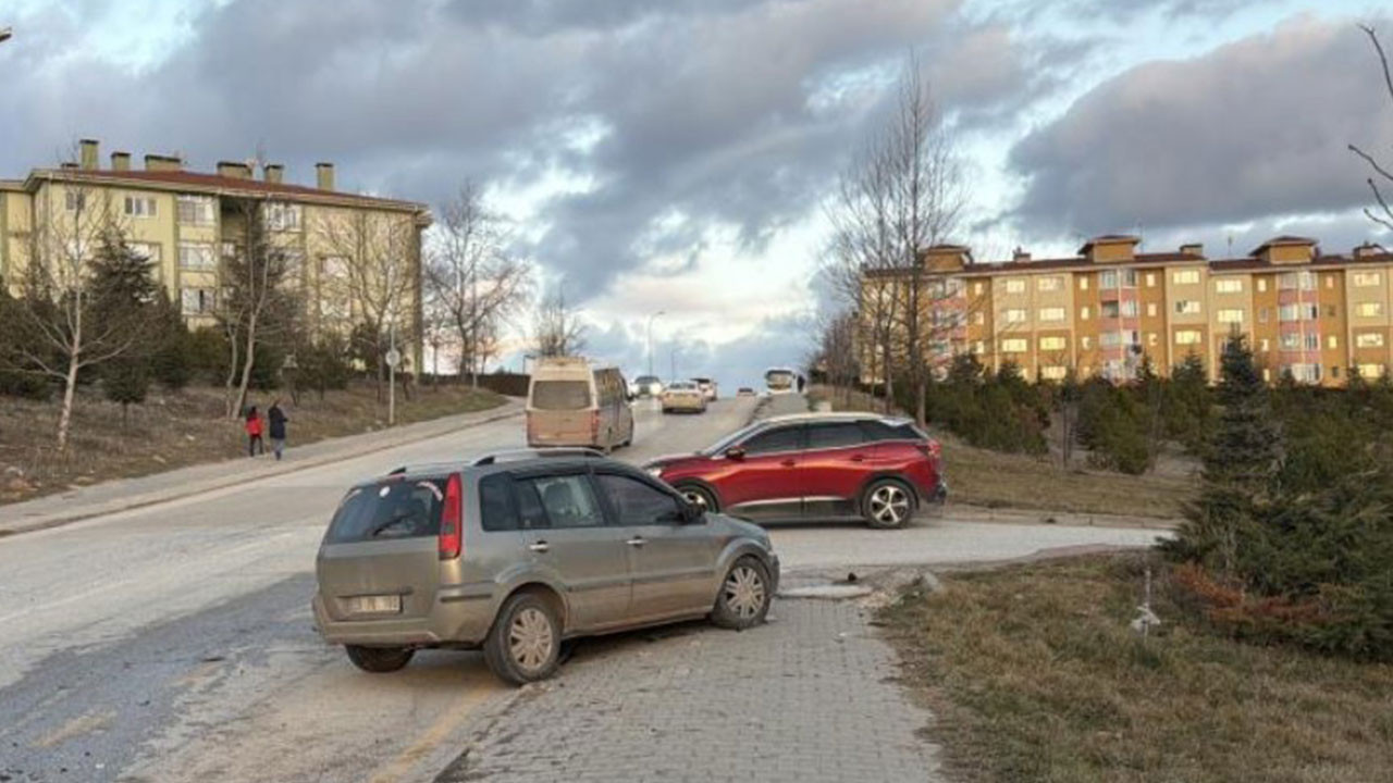 Eskişehir’de zincirleme kaza: 6 yaralı