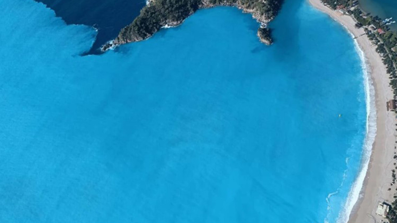 Ölüdeniz'in rengi turkuaza döndü
