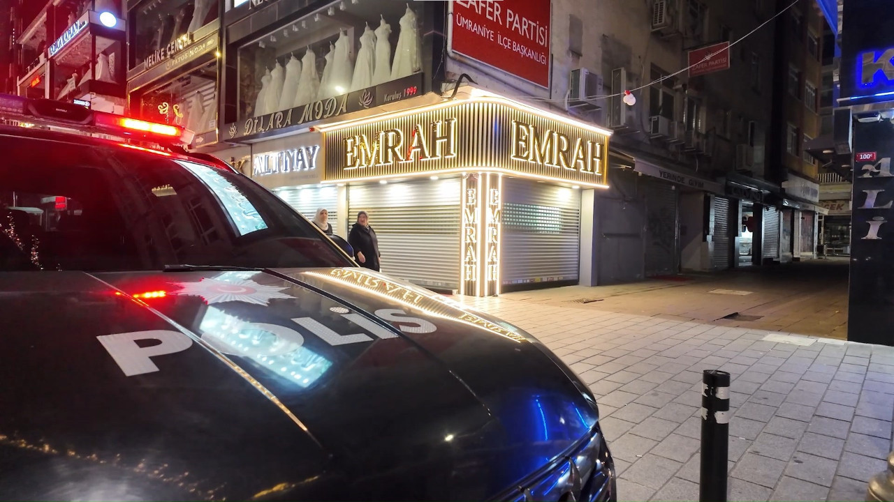 Ümraniye’de kuyumcuda silah kazası: Doldur-boşalt yaparken arkadaşını vurdu