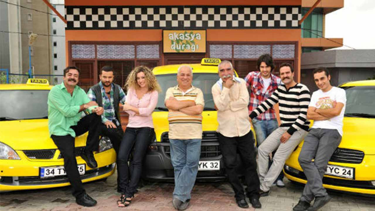 Akasya Durağı eski kadrosuyla geri mi dönüyor? Hazırlık görüntüleri sosyal medyayı karıştırdı