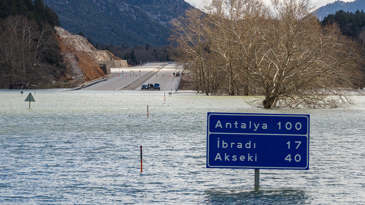 Antalya Konya yolu sular altında kaldı: 1 hafta kapalı kalacak