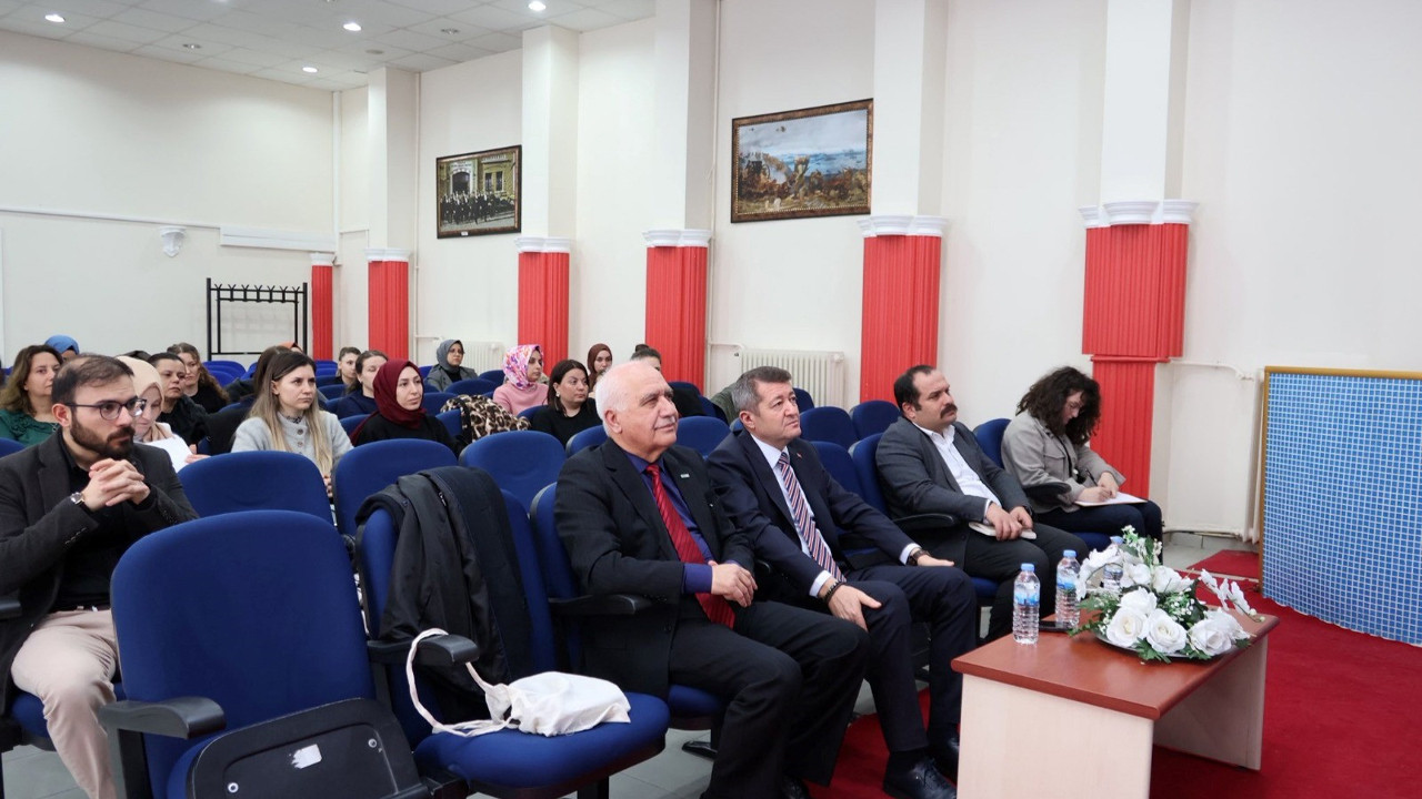 Bilecik'te rehber öğretmenler değerlendirme toplantısı