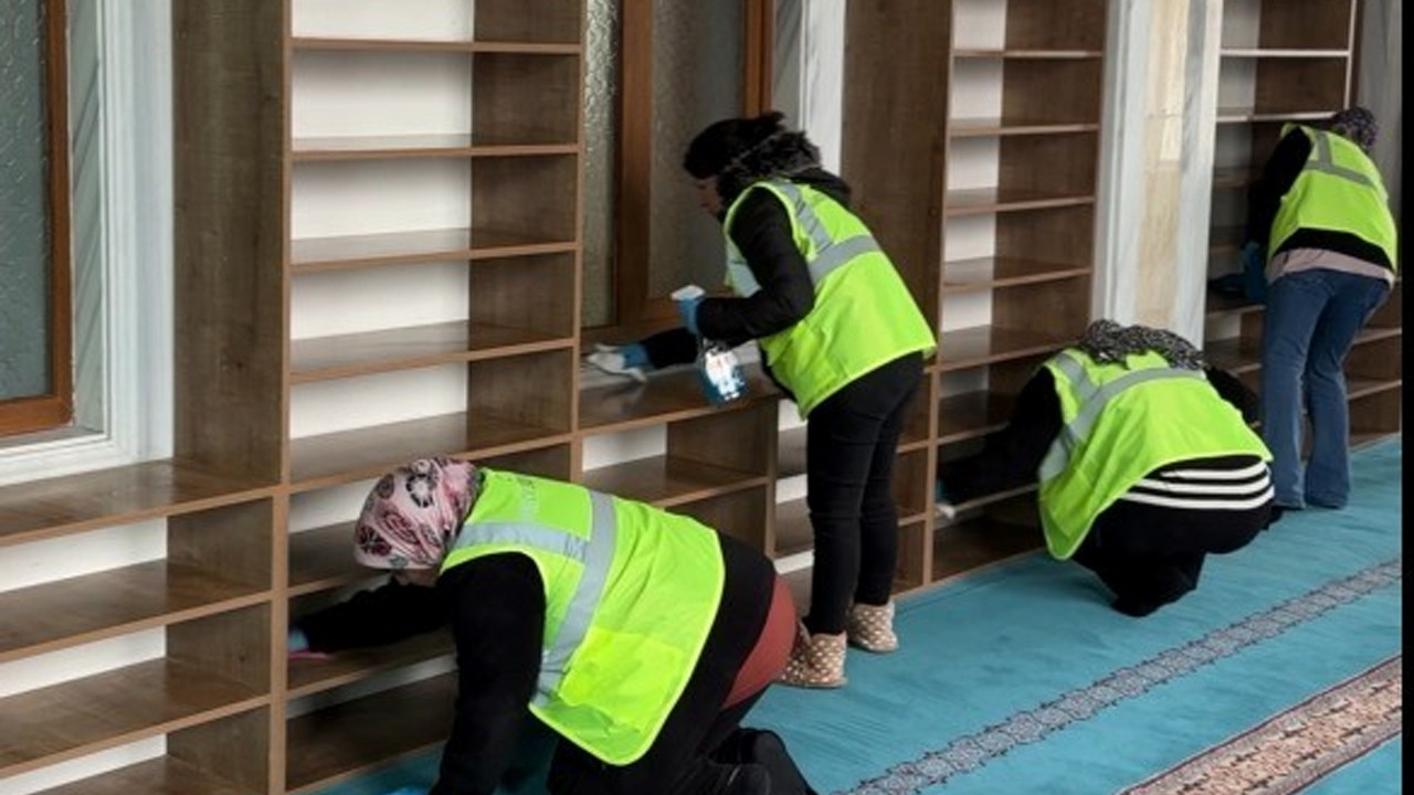 Camilerde ramazan ayı temizliği yapıldı