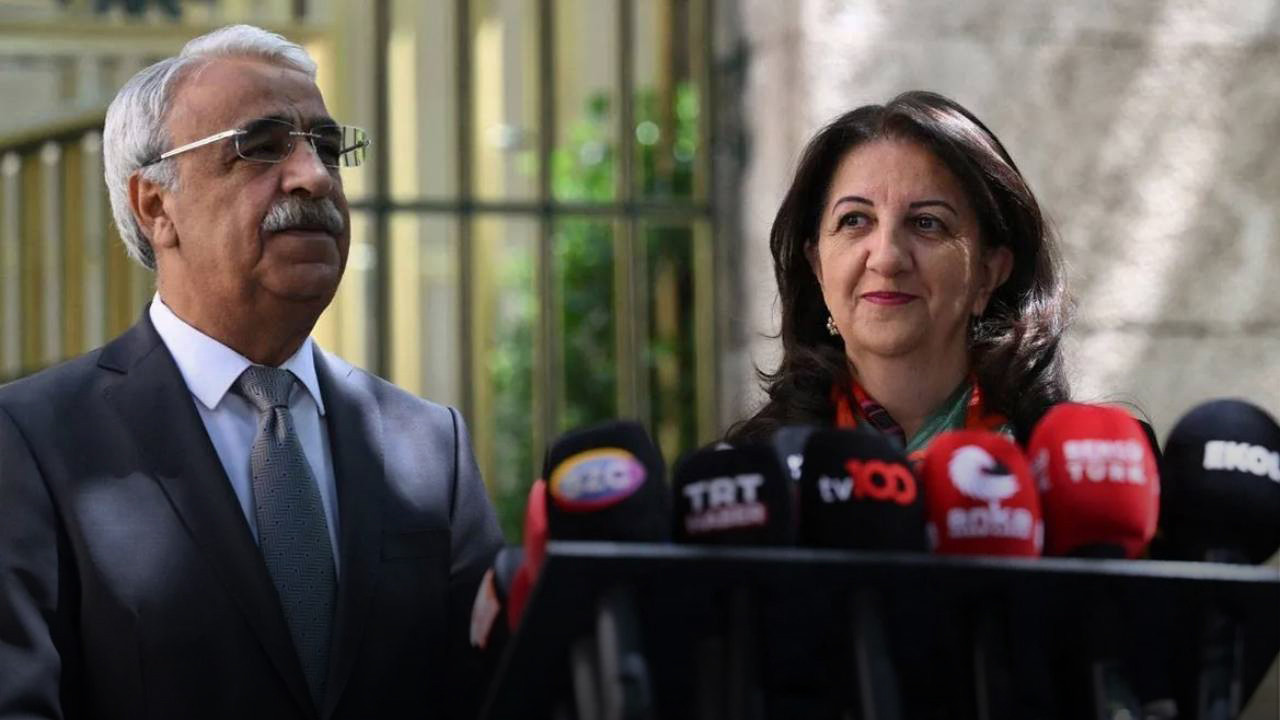 DEM Parti heyeti İmralı ziyaretini tamamladı