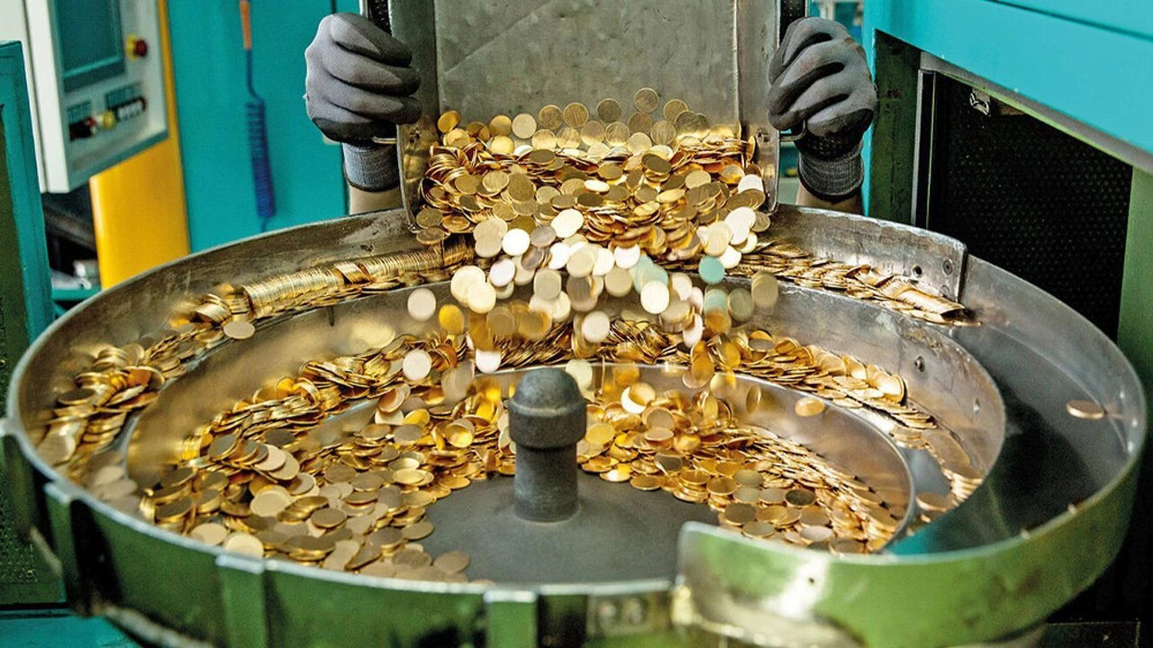 Bir ayda basılan altın sayısı ortaya çıktı: Darphane fazla mesai yaptı