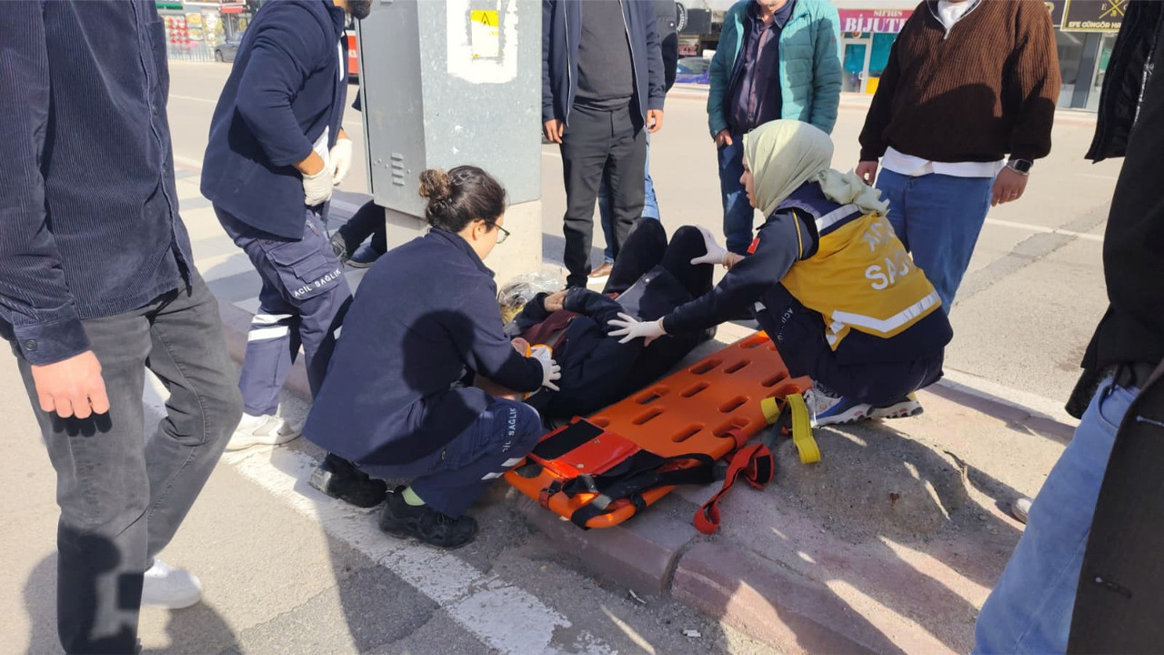 Aksaray’da otomobilin çarptığı yaya yaralandı