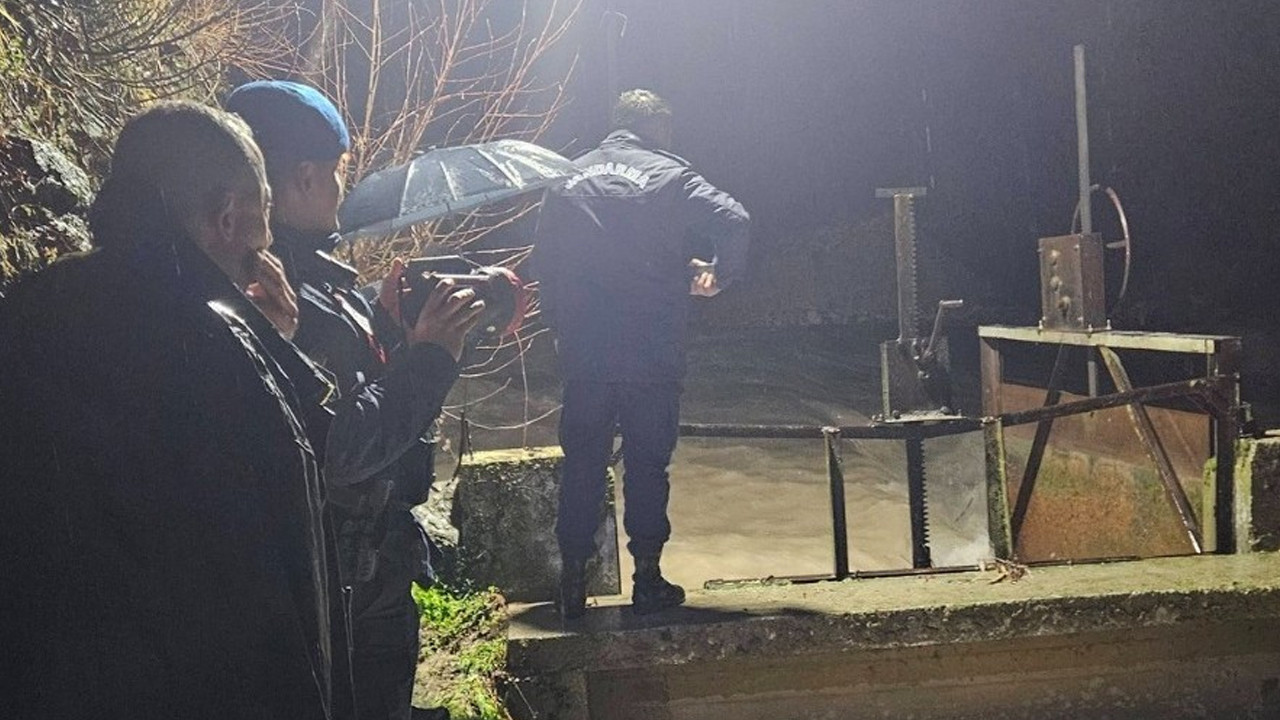 Balıkları kurtarmak isterken sele kapıldı: Fedakarlığın bedelini ağır ödedi.