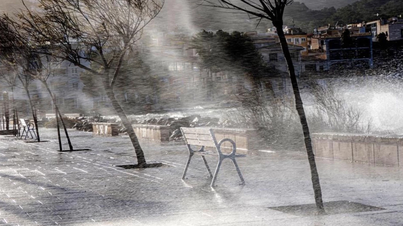 Fransa'da Nils Fırtınası faciası: 3 kişi hayatını kaybetti, 1 kişi kayıp