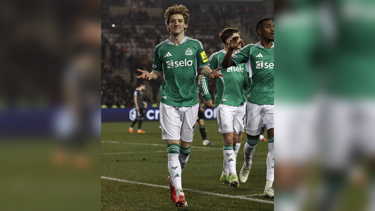 Karabağ evinde Newcastle United'a mağlup oldu