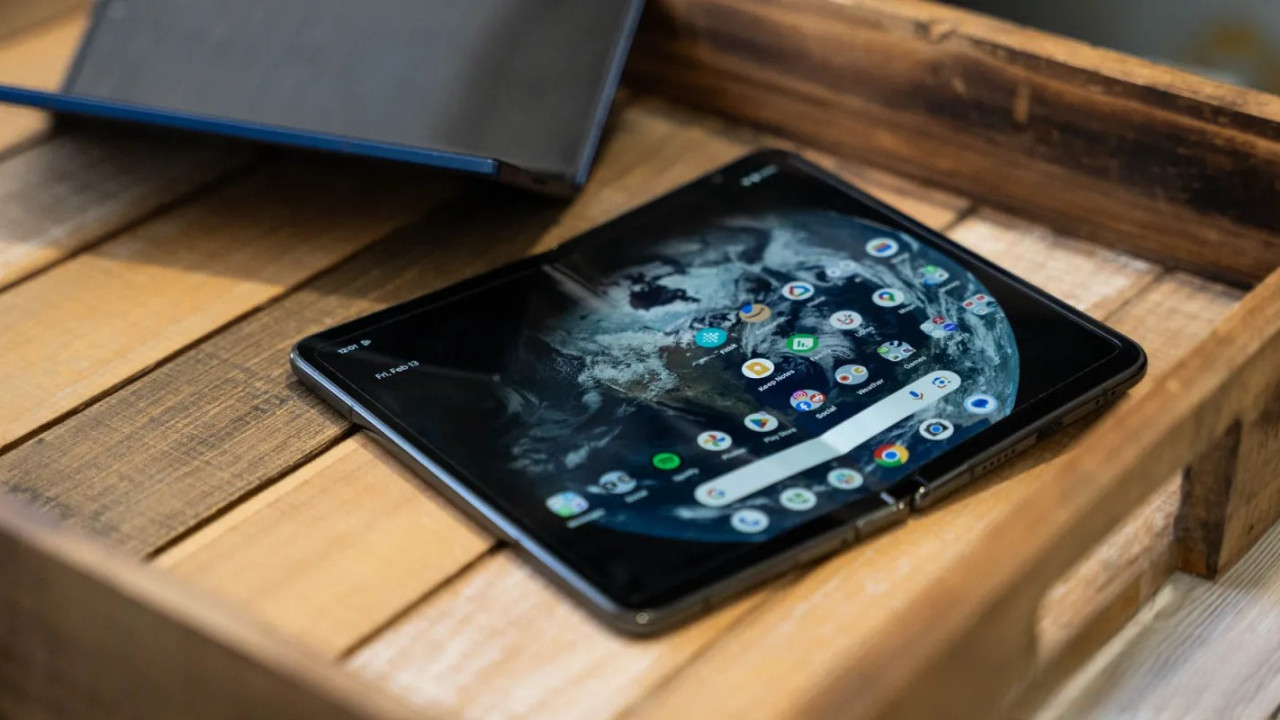 Samsung’tan yeni katlanabilir geniş ekran: Wide Fold sızdırıldı
