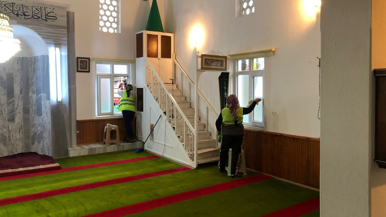 Süleymanpaşa Belediyesi Ramazan öncesi tüm camileri temizliyor