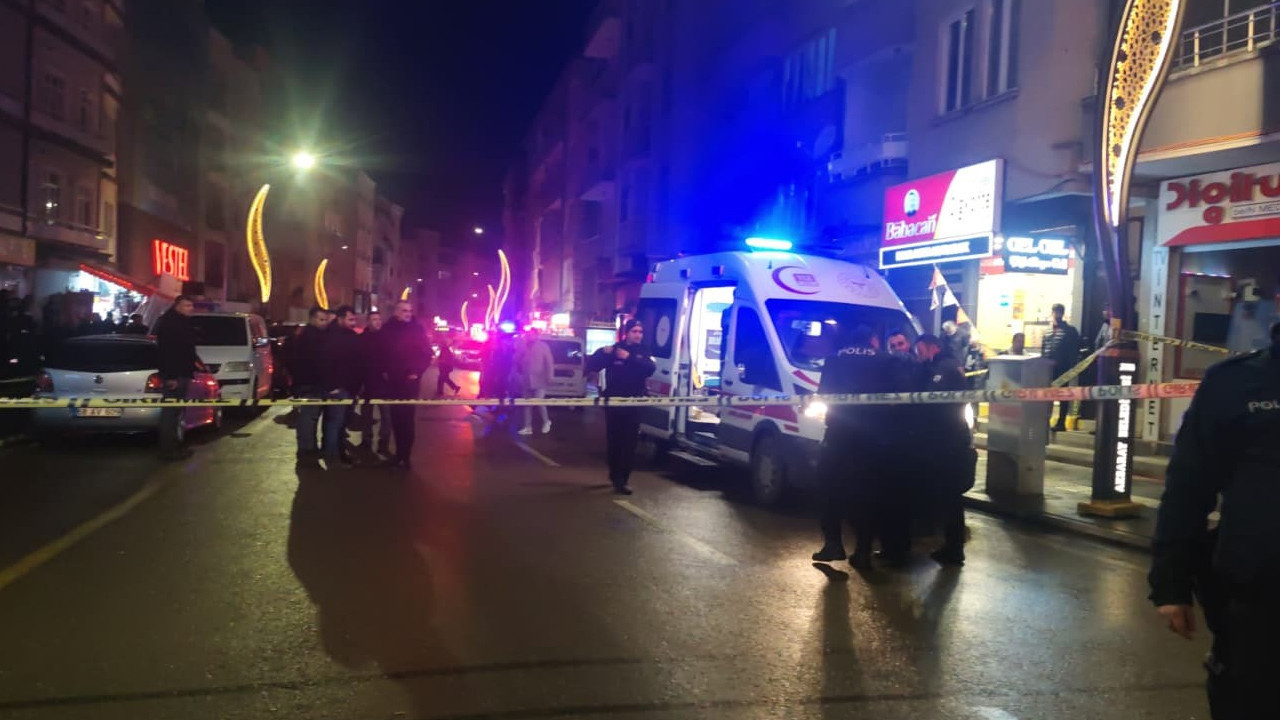 Aksaray’da apartman dairesinde kanlı gece: Silahlı olayda 3 kişi hayatını kaybetti