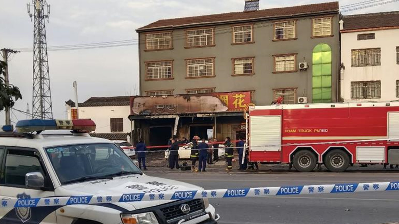 Havai fişekler bomba gibi patladı: 12 ölü: Çin’de dehşet anları