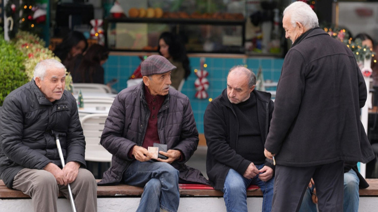 İktidardan emeklileri kızdıracak çıkış: Maaşa değil, umuda zam