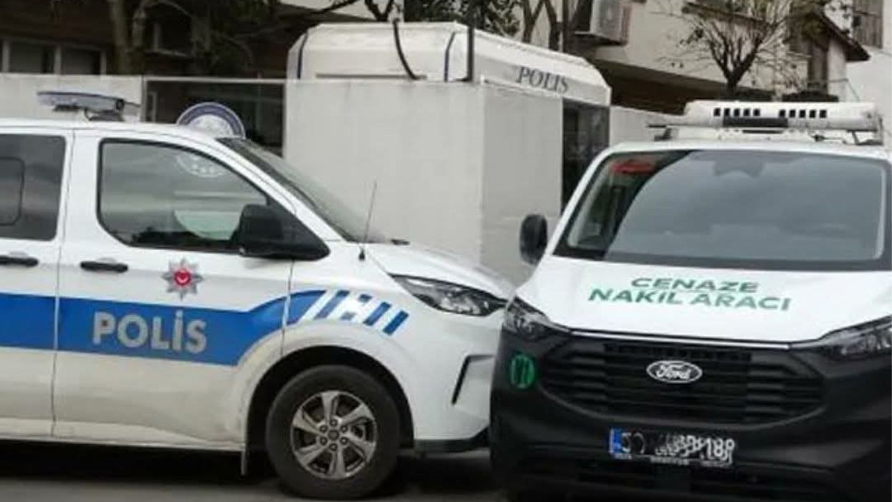 Polisin silahını alıp yaşamına son verdi