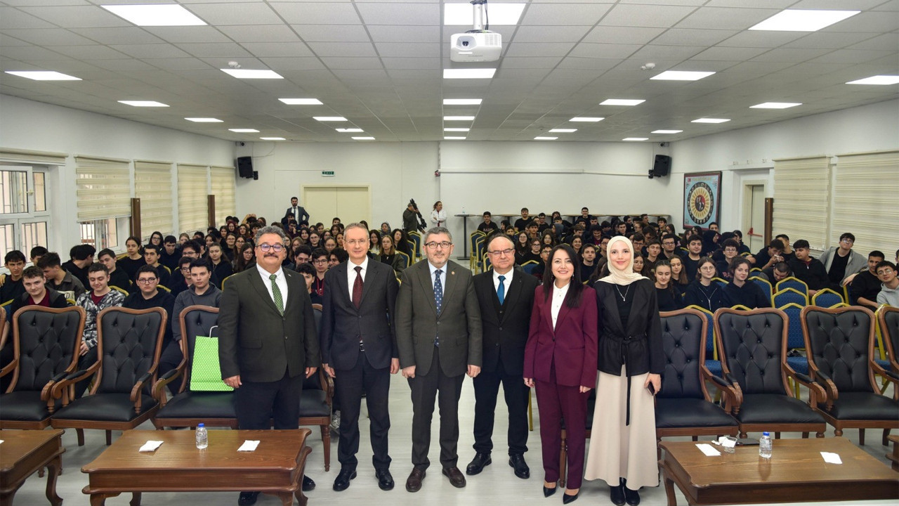 Akademi–Lise Buluşmaları Refik Arslan Öztürk Fen Lisesi’nde gerçekleştirildi