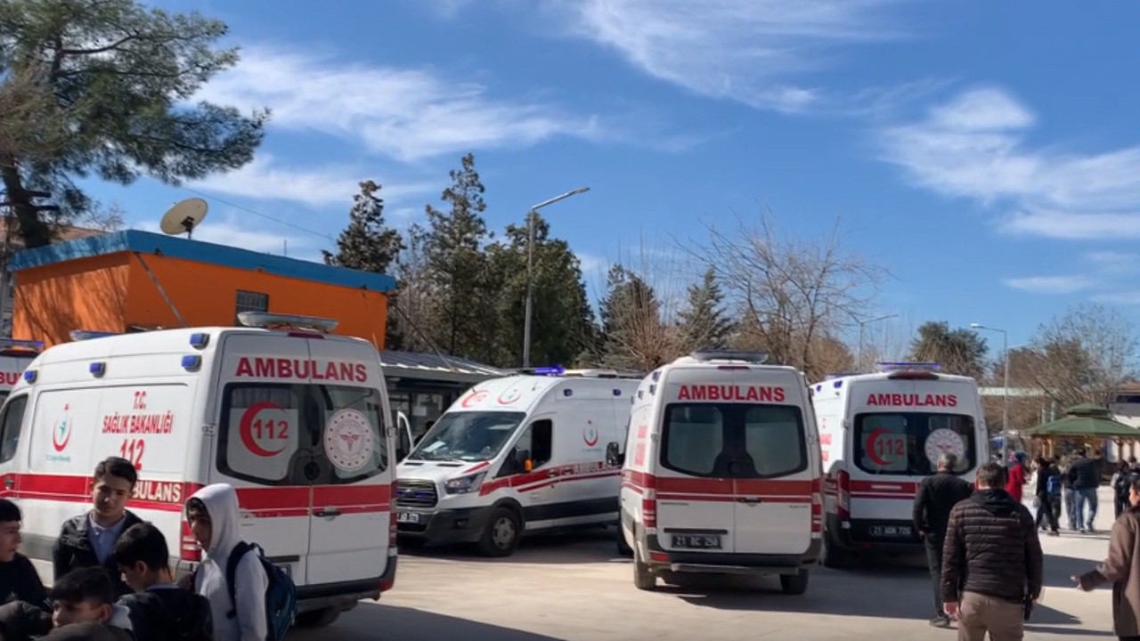 Diyarbakır’da okulda cıva paniği: Çok sayıda öğrenci hastaneye kaldırıldı