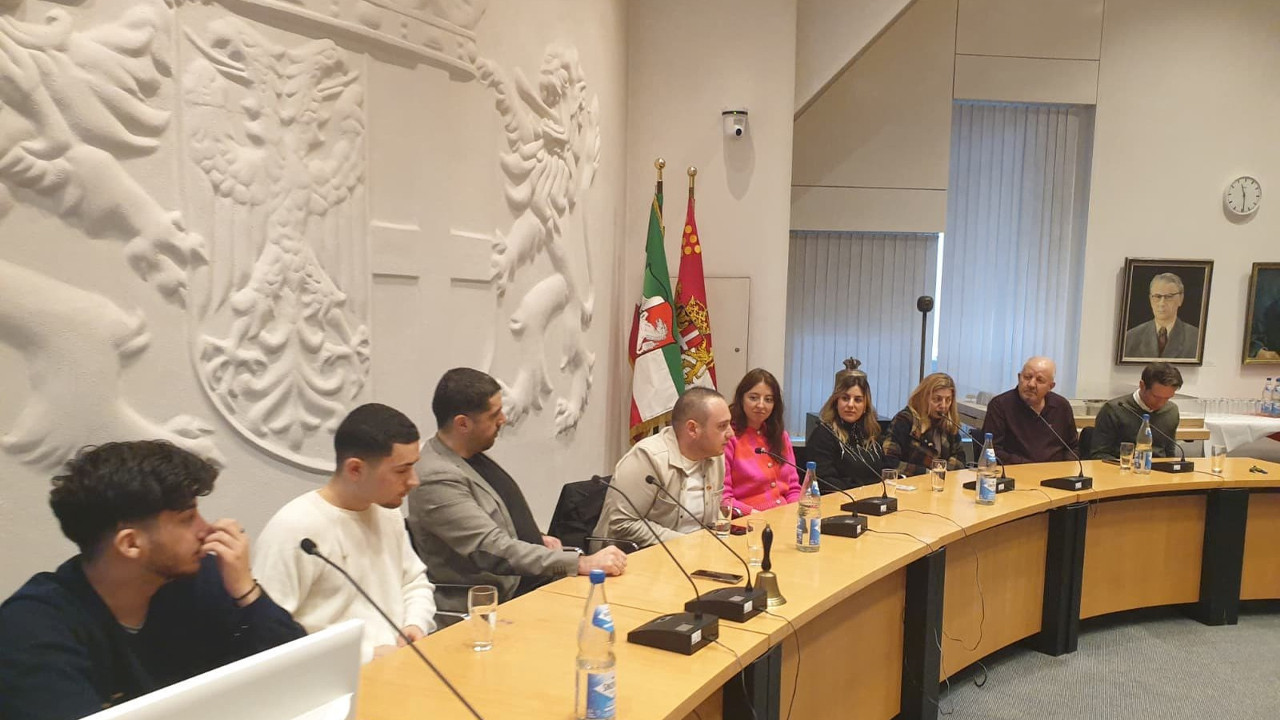 Gençlik köprü kurdu