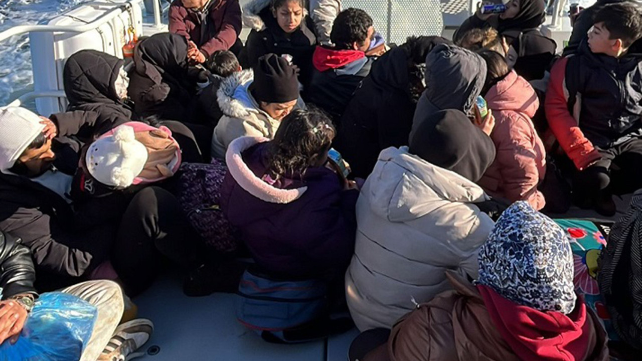 Muğla’da koyda mahsur kalan 44 kaçak göçmen kurtarıldı