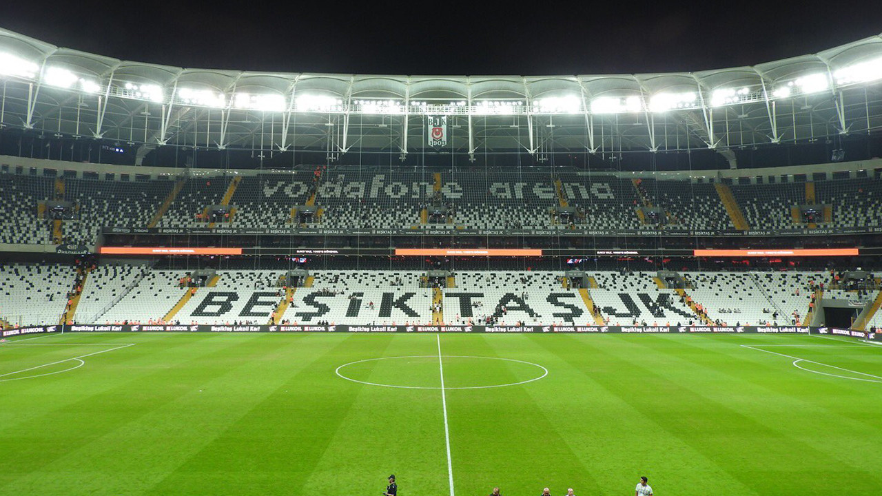 Beşiktaş sahasında Göztepe'yi ağırlıyor