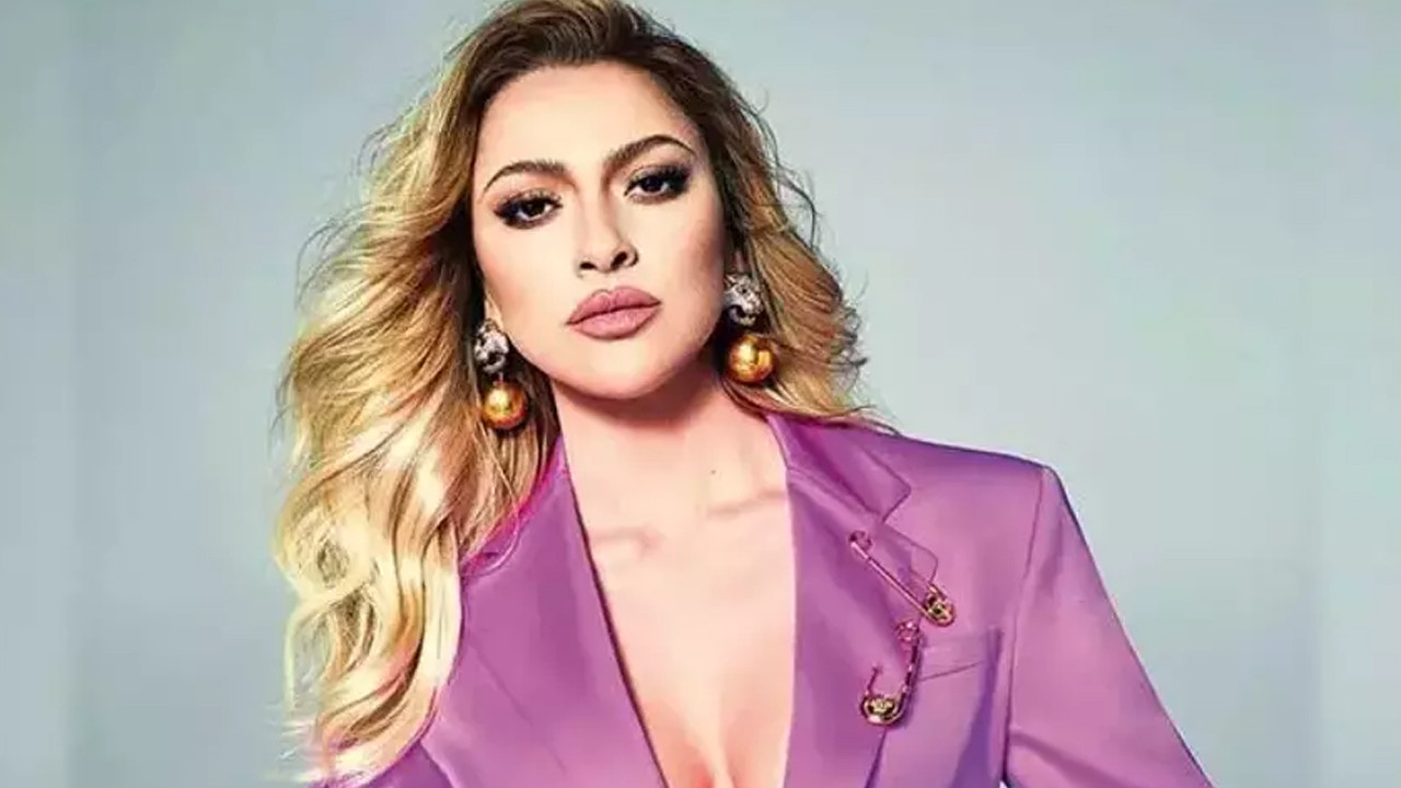 AKP'li isim şarkıcı Hadise’yi topa tuttu: Vah zavallı vah
