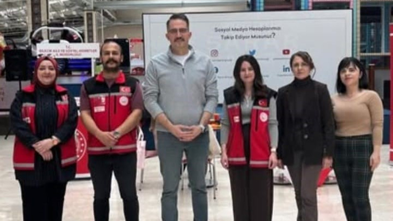 Bilecik’te Çocuk Hakları ve Koruyucu Aile Farkındalık Standı açıldı