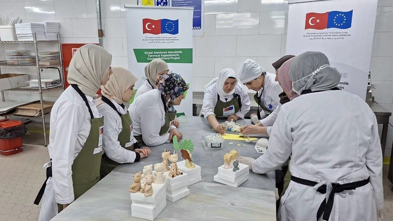 INSURE Projesi Pastacı Kursu tamamlandı: 7 kursiyer iş hayatına katılıyor