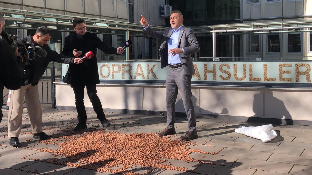 Mustafa Adıgüzel’den fındık çıkışı: Almadınız, başınıza çalın