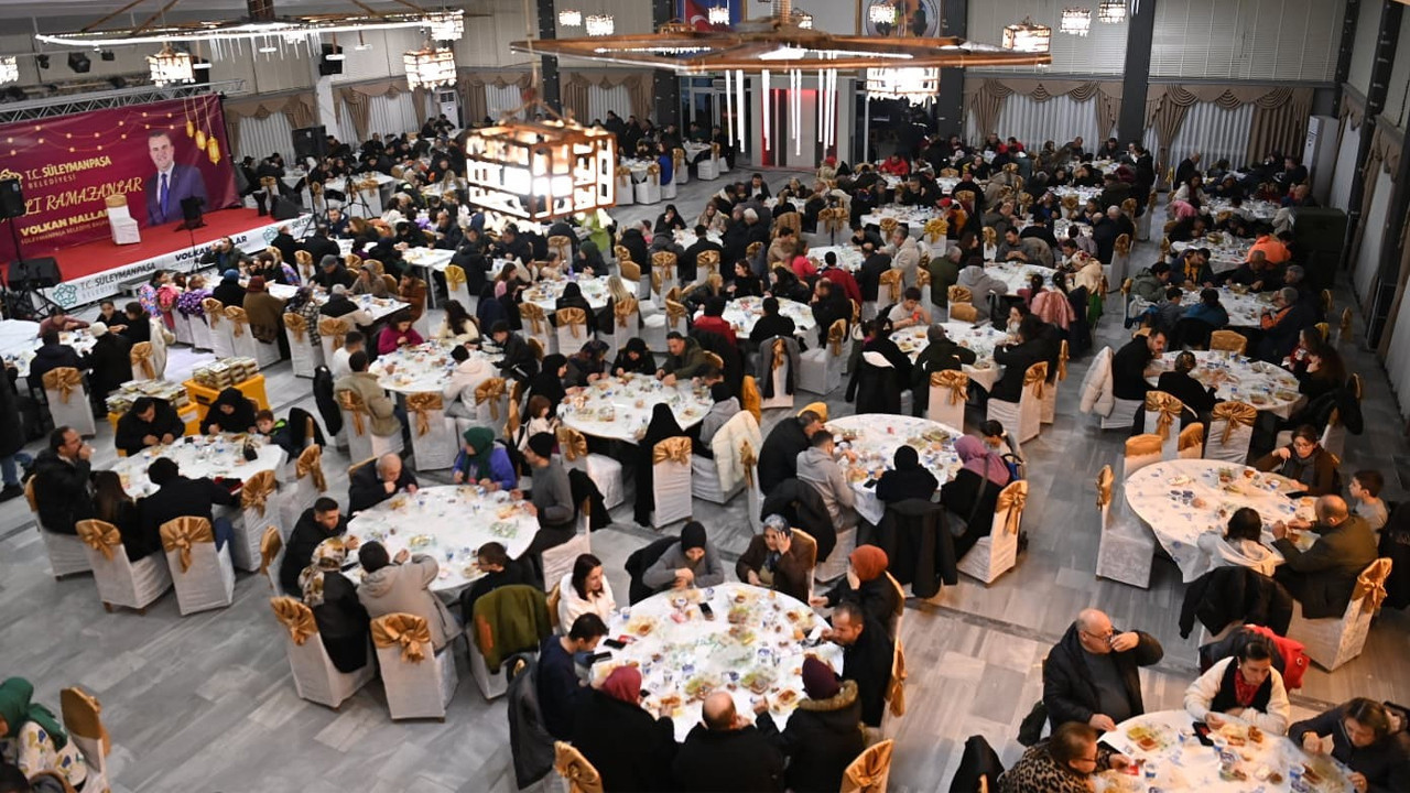 Halk Sofraları Ramazan coşkusunu mahalleden mahalleye taşıyor