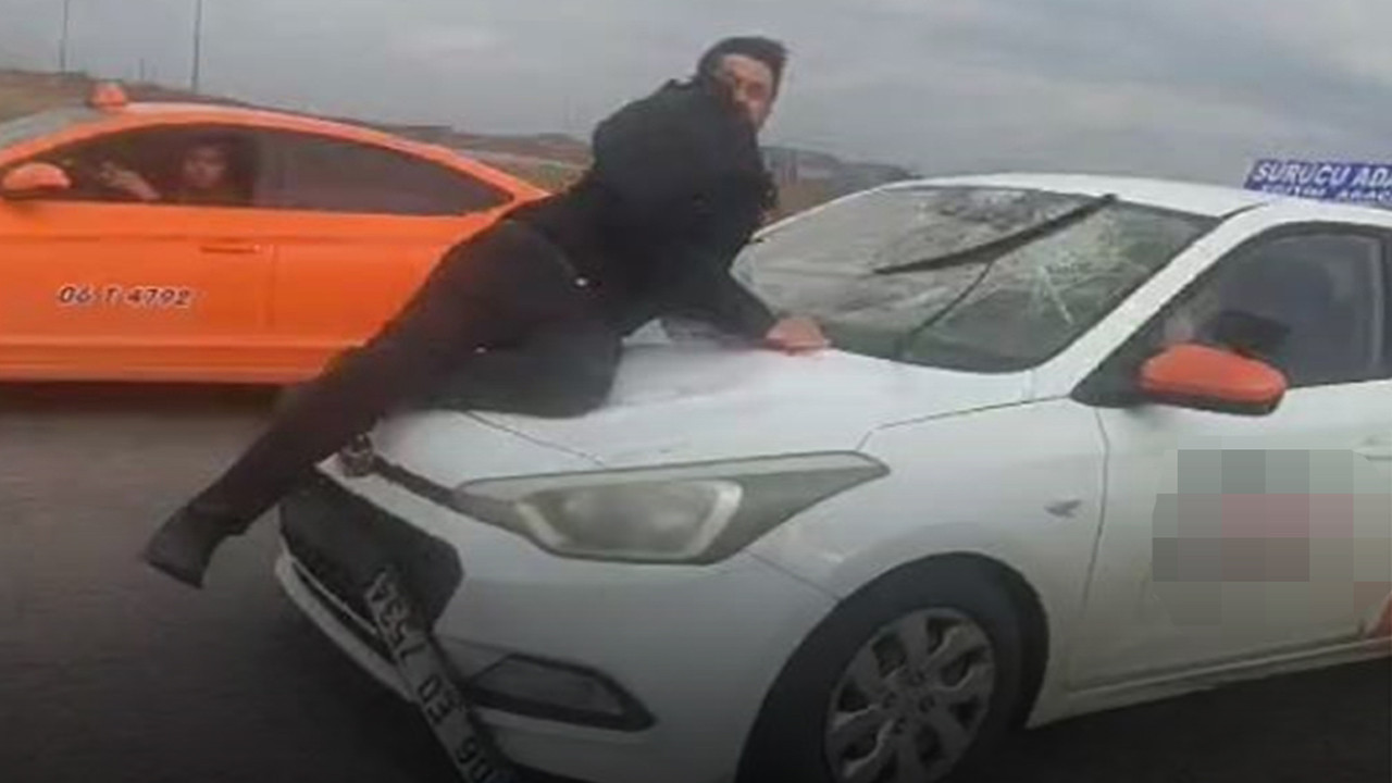 Ölüme kaput üstünde meydan okudu: 20 kilometre gitti: Başkentte yol kavgası